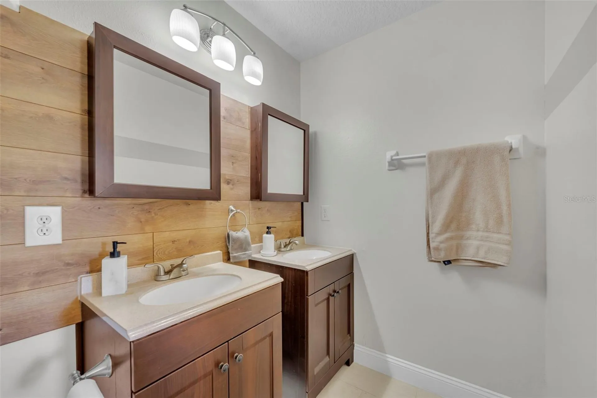 676 Sandy Neck Lane Altamonte Springs FL 32714
