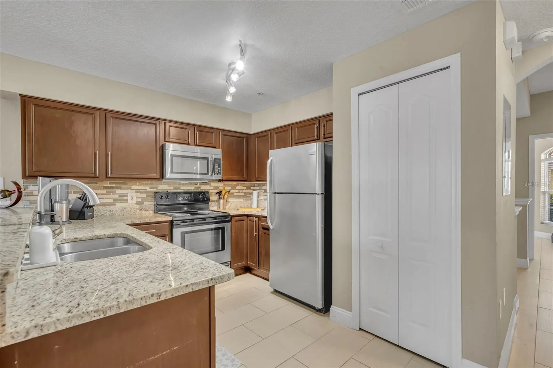 676 Sandy Neck Lane Altamonte Springs FL 32714