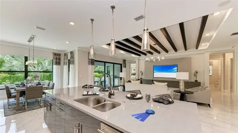 5056 Simons Court Lakewood Ranch FL 34211