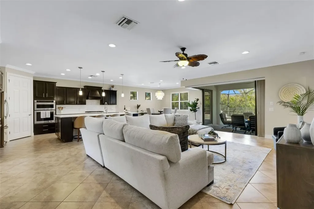 5856 Snowy Egret Drive Sarasota FL 34238