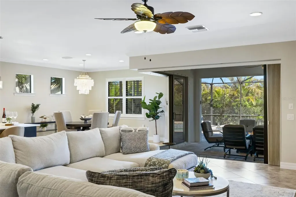 5856 Snowy Egret Drive Sarasota FL 34238