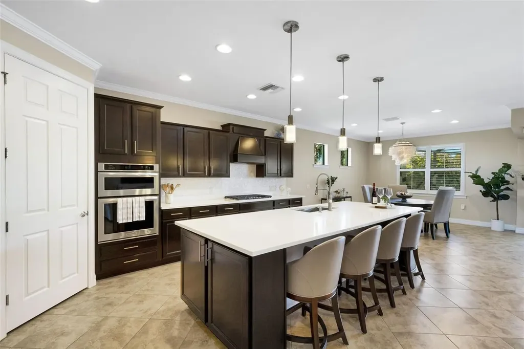 5856 Snowy Egret Drive Sarasota FL 34238