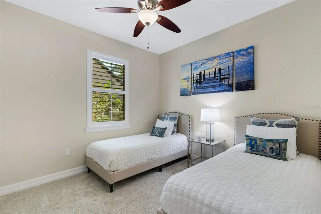 5856 Snowy Egret Drive Sarasota FL 34238
