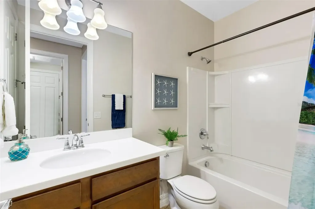 5856 Snowy Egret Drive Sarasota FL 34238