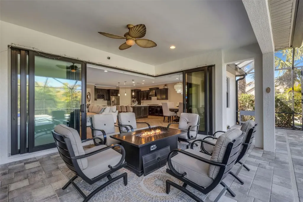 5856 Snowy Egret Drive Sarasota FL 34238