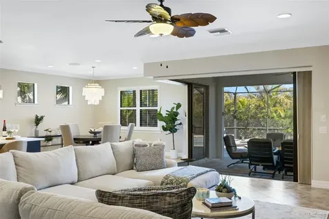 5856 Snowy Egret Drive Sarasota FL 34238