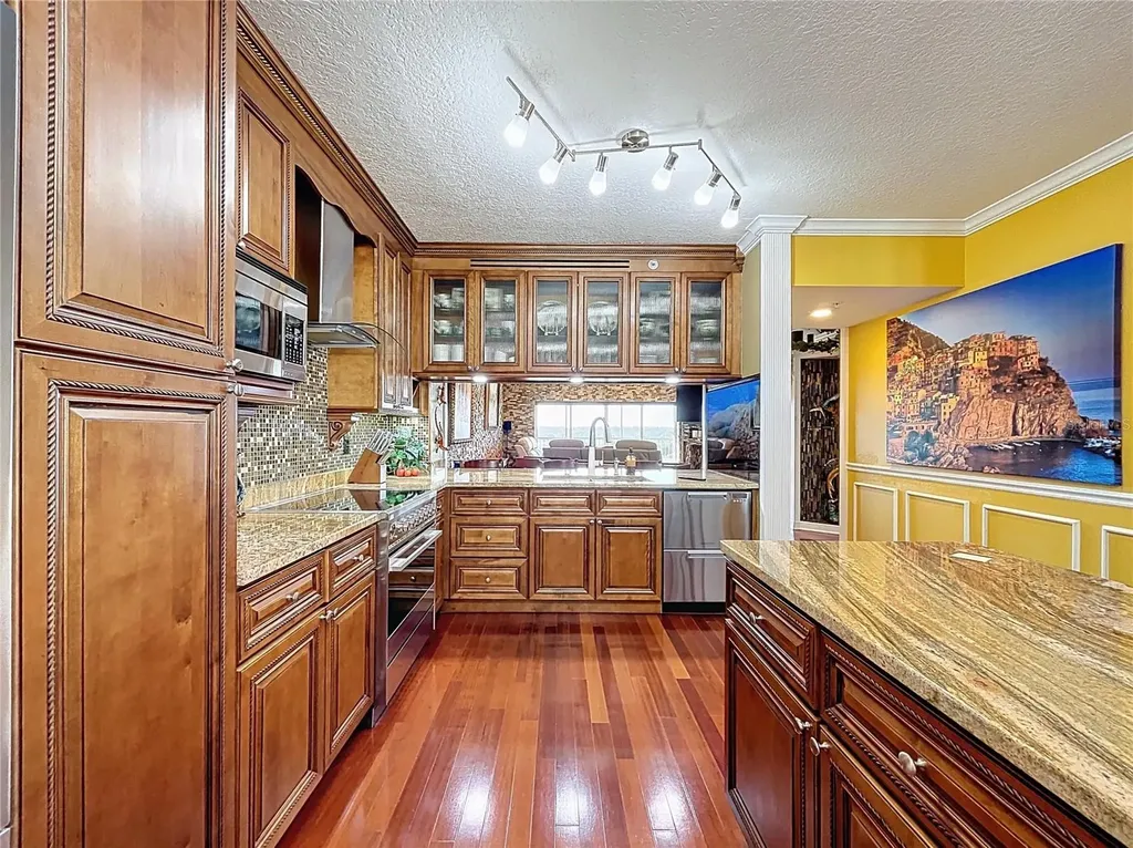 1200 Country Club Drive Largo FL 33771