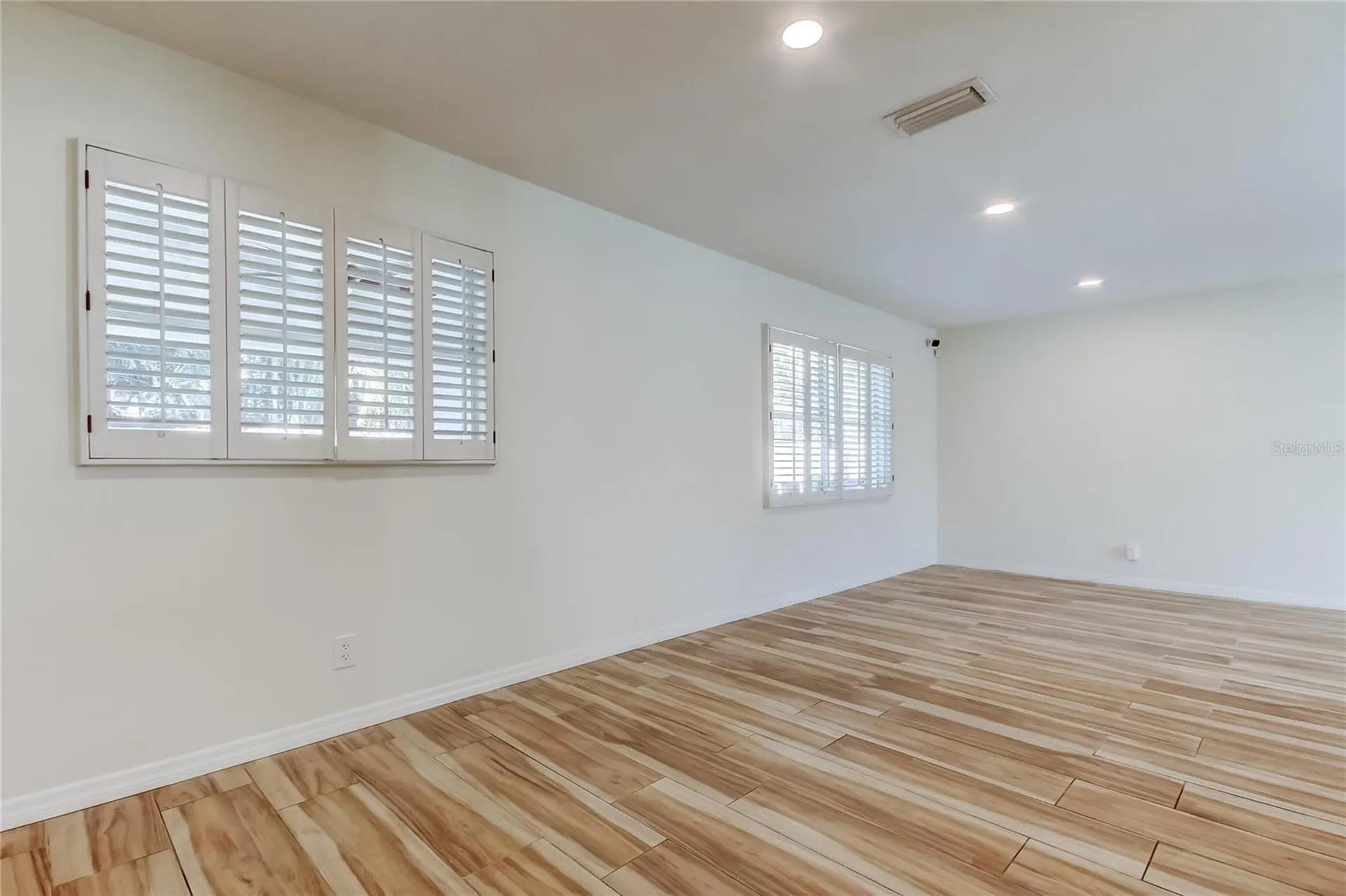 3936 E Eden Roc Circle Tampa FL 33634
