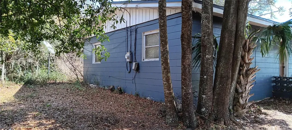555-565 Lee Road Jacksonville FL 32225
