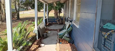 555-565 Lee Road Jacksonville FL 32225