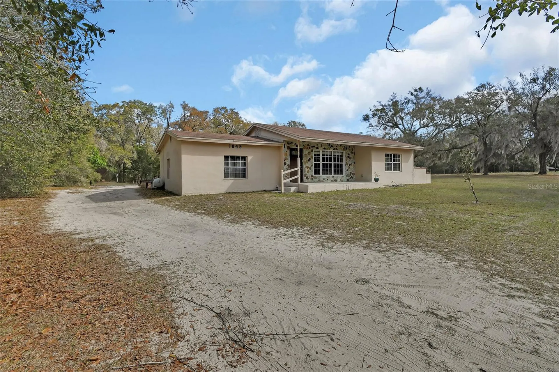1845 Manor Way Deland FL 32720