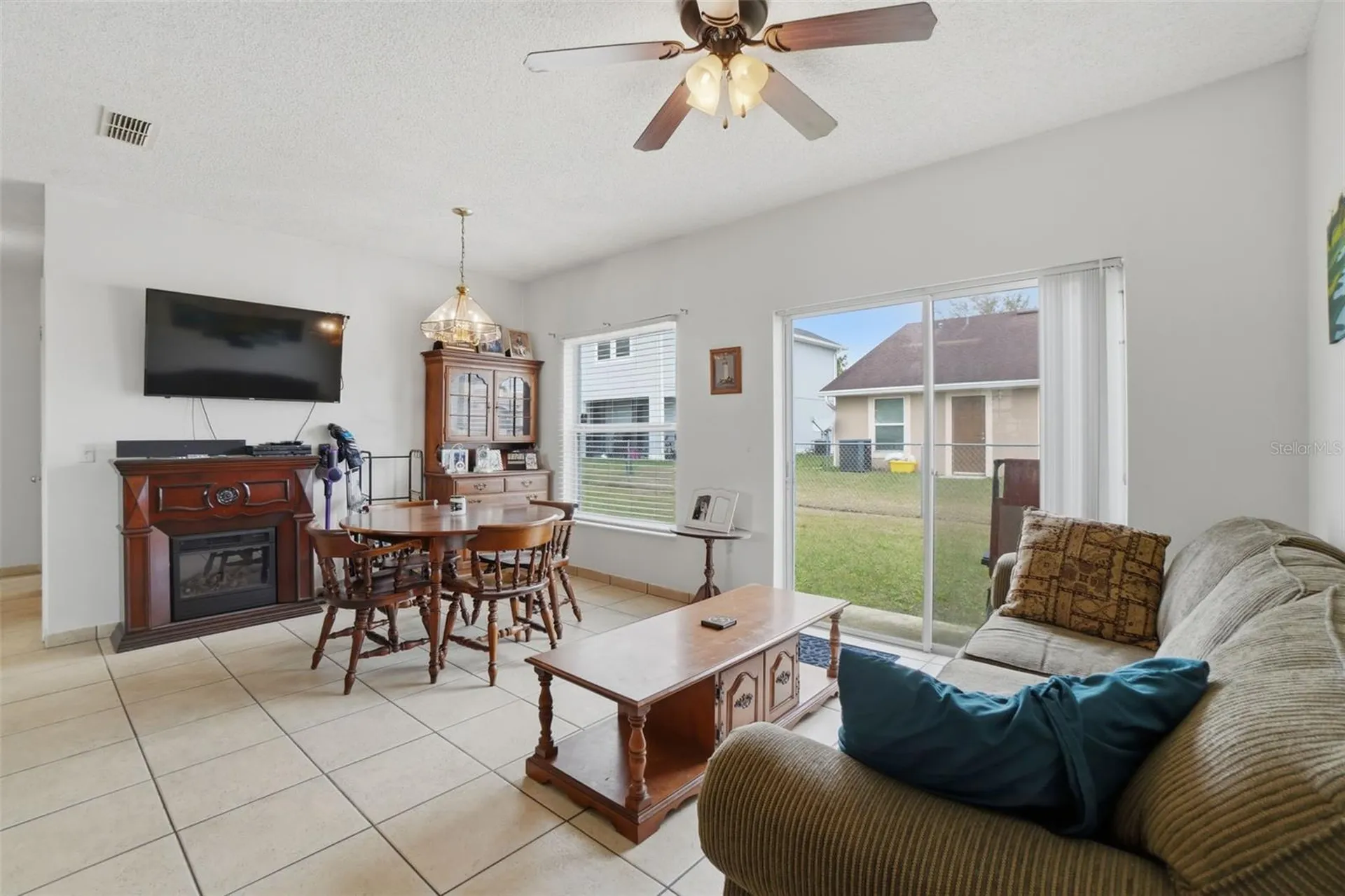 354 Dundee Drive Kissimmee FL 34759