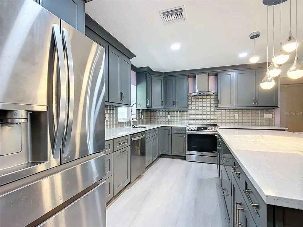 295 Locust Pass Ocala FL 34472