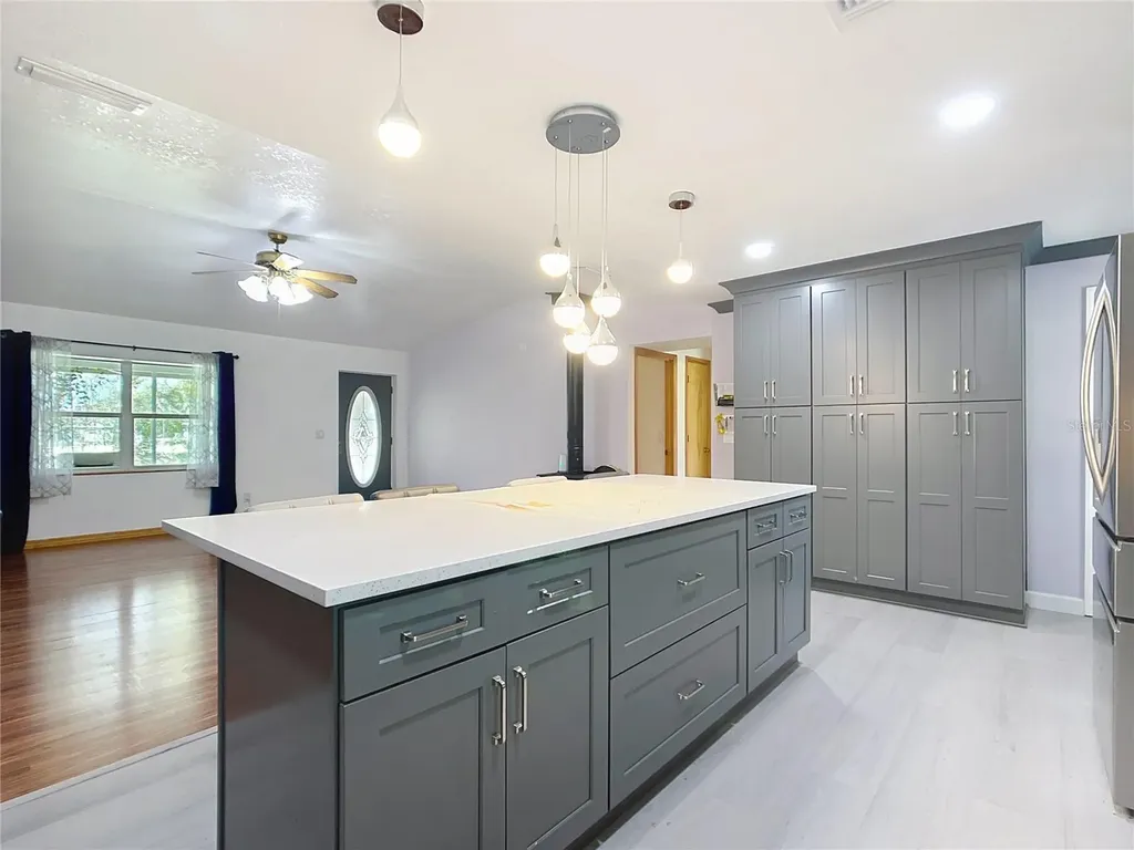 295 Locust Pass Ocala FL 34472