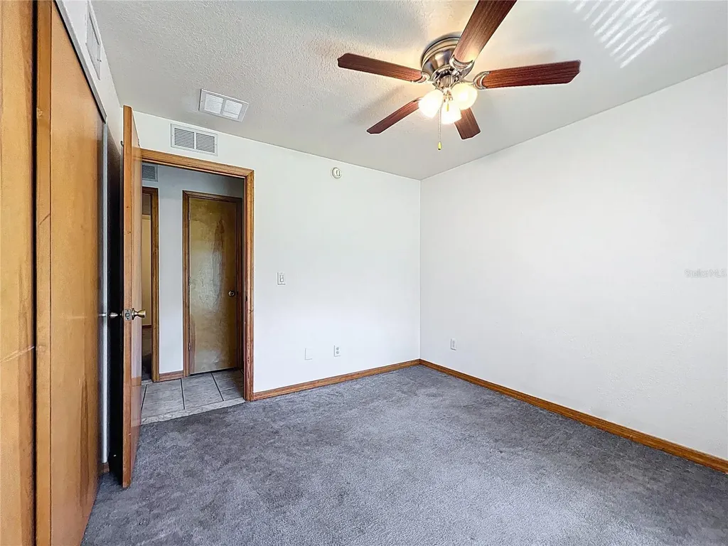 295 Locust Pass Ocala FL 34472