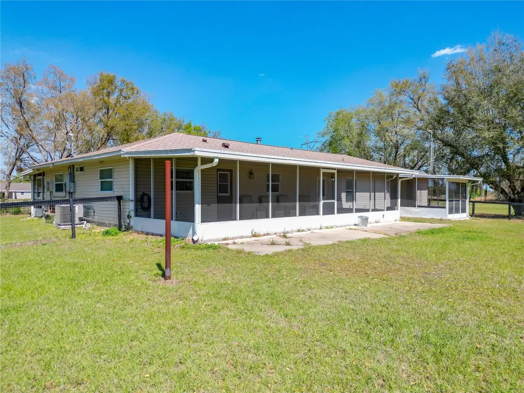 295 Locust Pass Ocala FL 34472