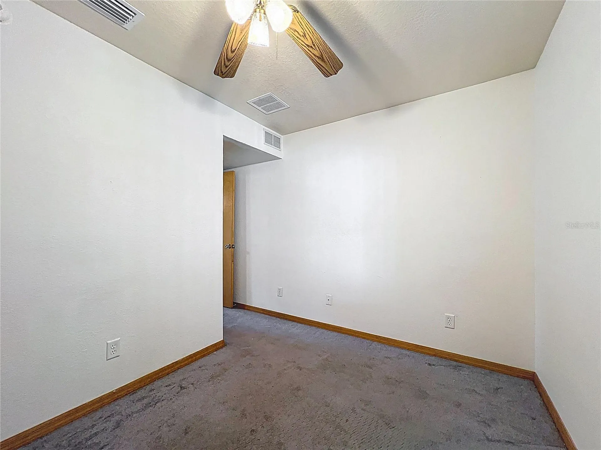 295 Locust Pass Ocala FL 34472