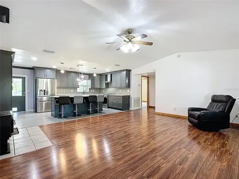 295 Locust Pass Ocala FL 34472
