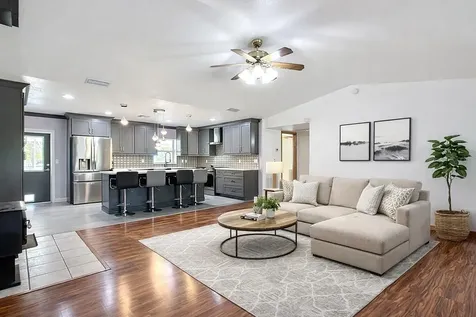 295 Locust Pass Ocala FL 34472