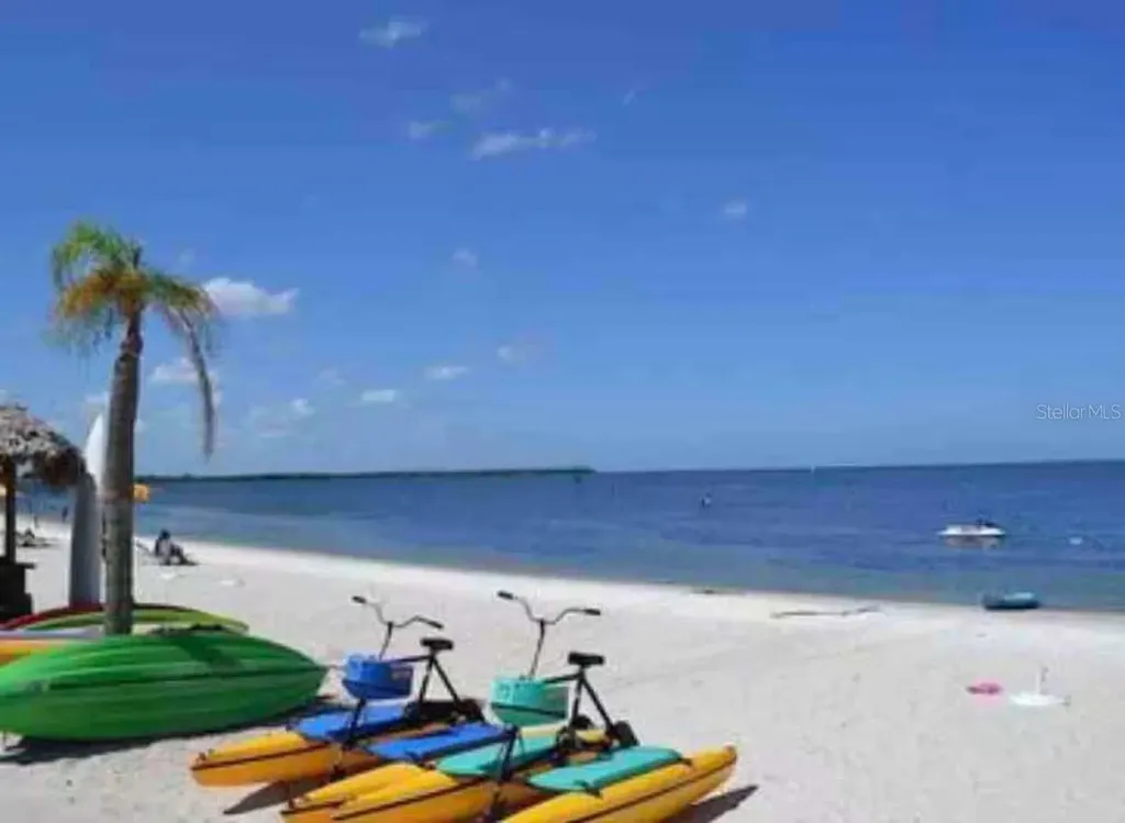 611 Destiny Drive Ruskin FL 33570