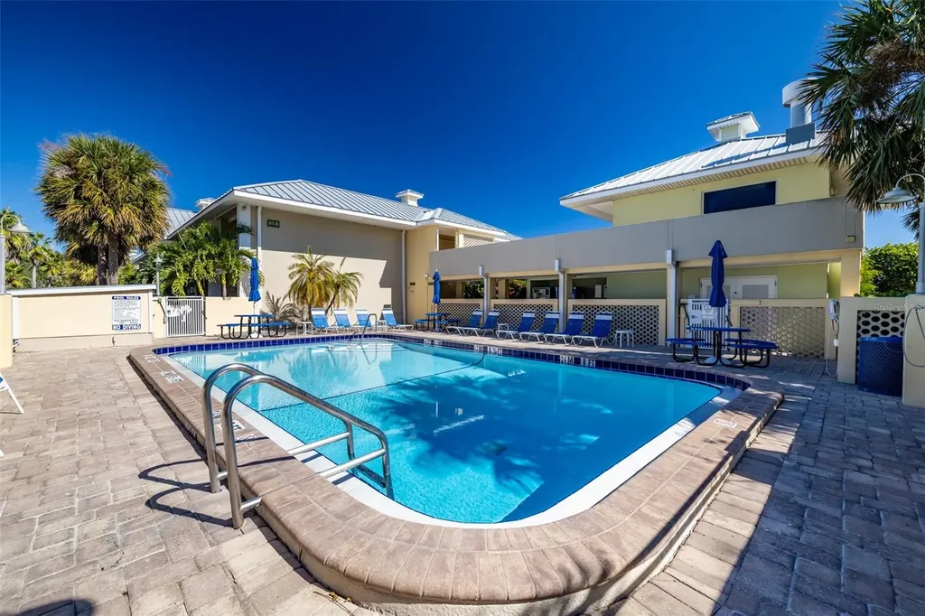611 Destiny Drive Ruskin FL 33570