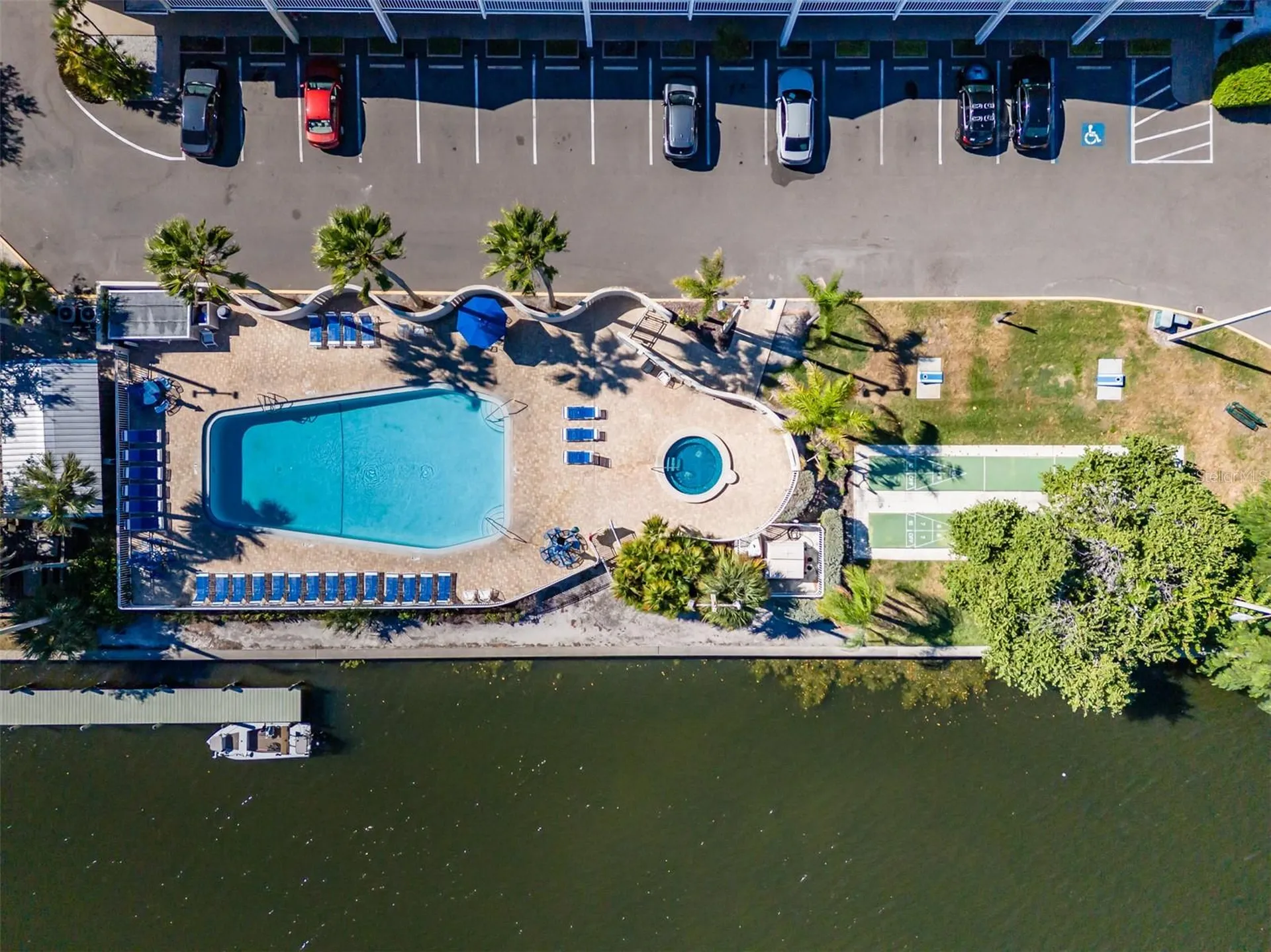 611 Destiny Drive Ruskin FL 33570