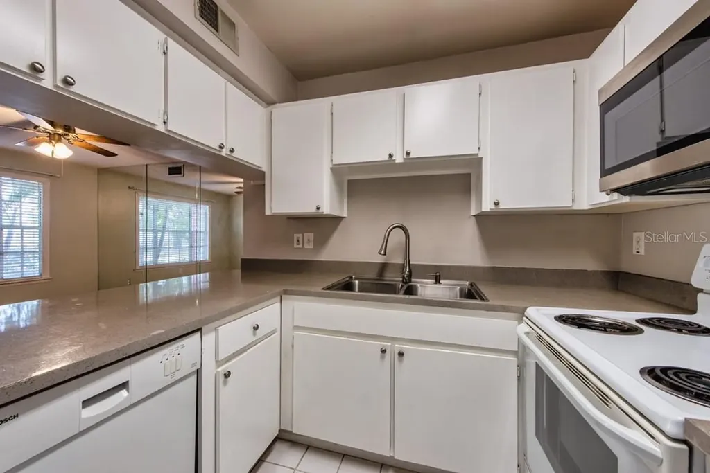 3002 W Cleveland Street Tampa FL 33609