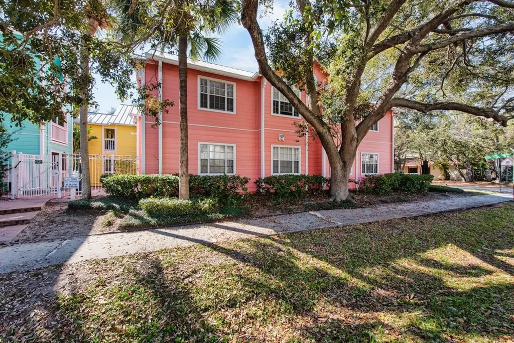 3002 W Cleveland Street Tampa FL 33609