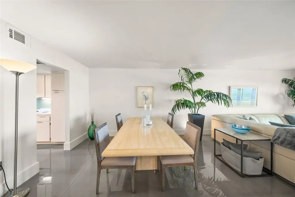 420 Beach Road Sarasota FL 34242