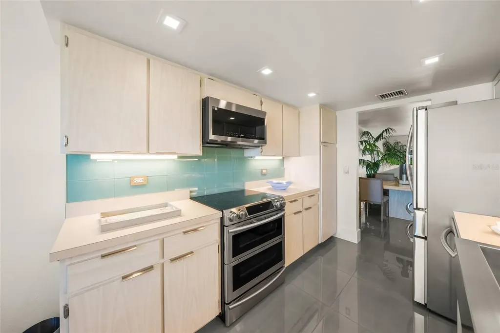 420 Beach Road Sarasota FL 34242