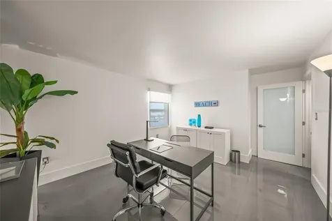 420 Beach Road Sarasota FL 34242