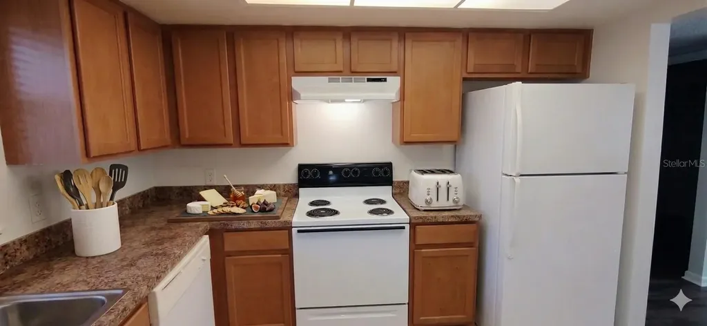2820 Dupont Street S Gulfport FL 33707