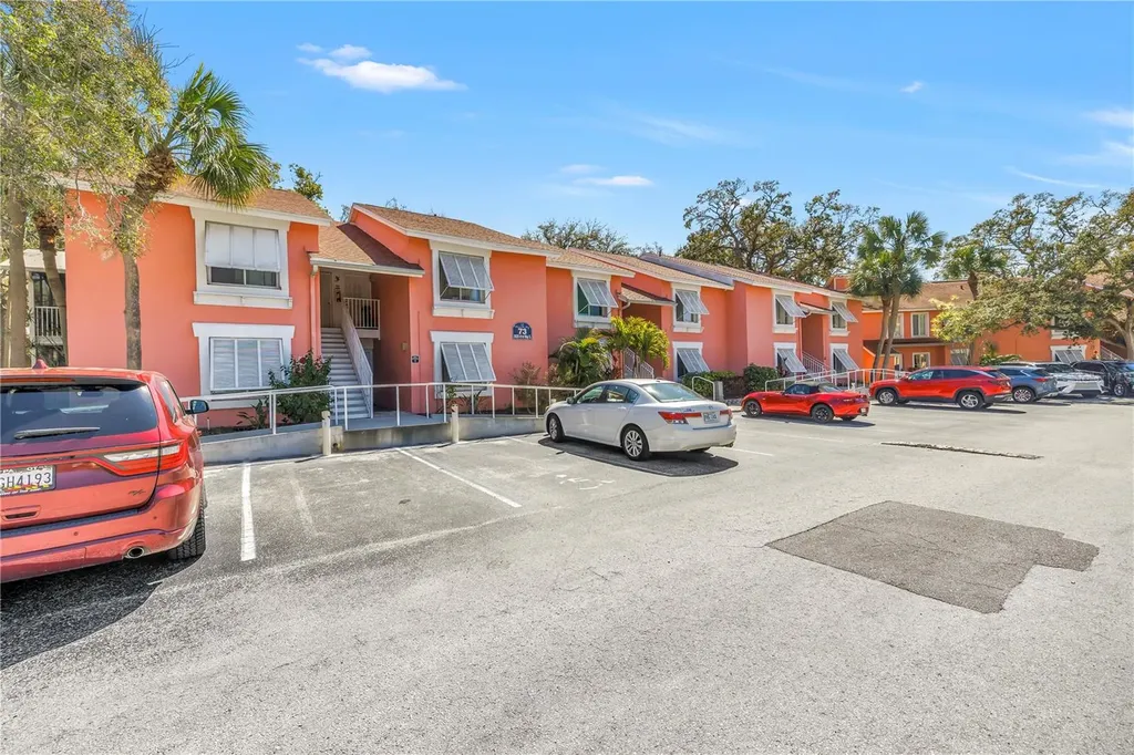 3620 41st Way S St Petersburg FL 33711