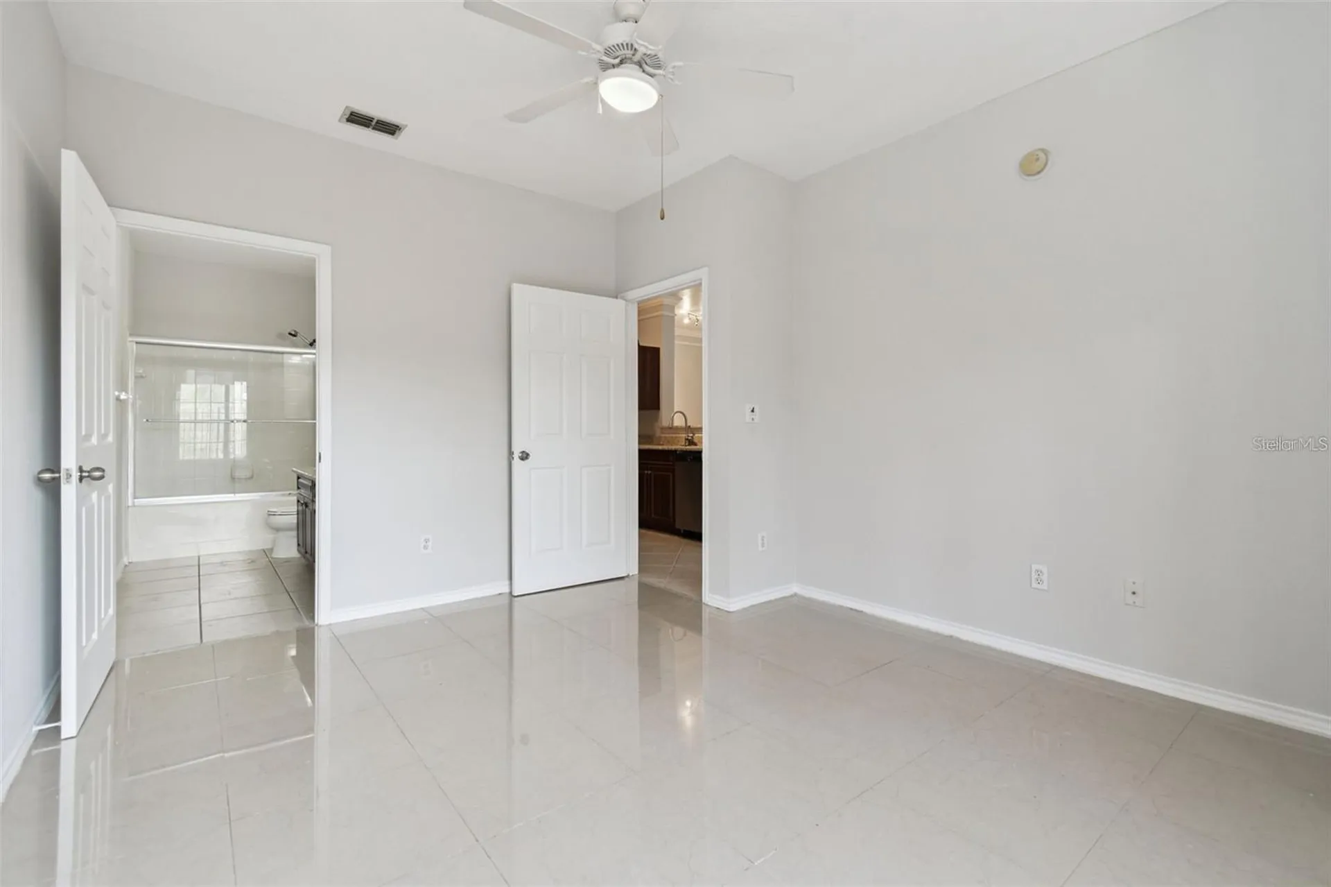 4304 Bayside Village Drive Tampa FL 33615