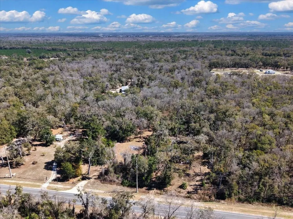 4912 NE Highway 349 Old Town FL 32680
