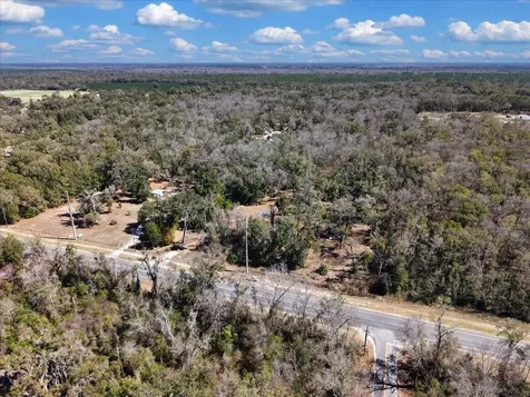 4912 NE Highway 349 Old Town FL 32680