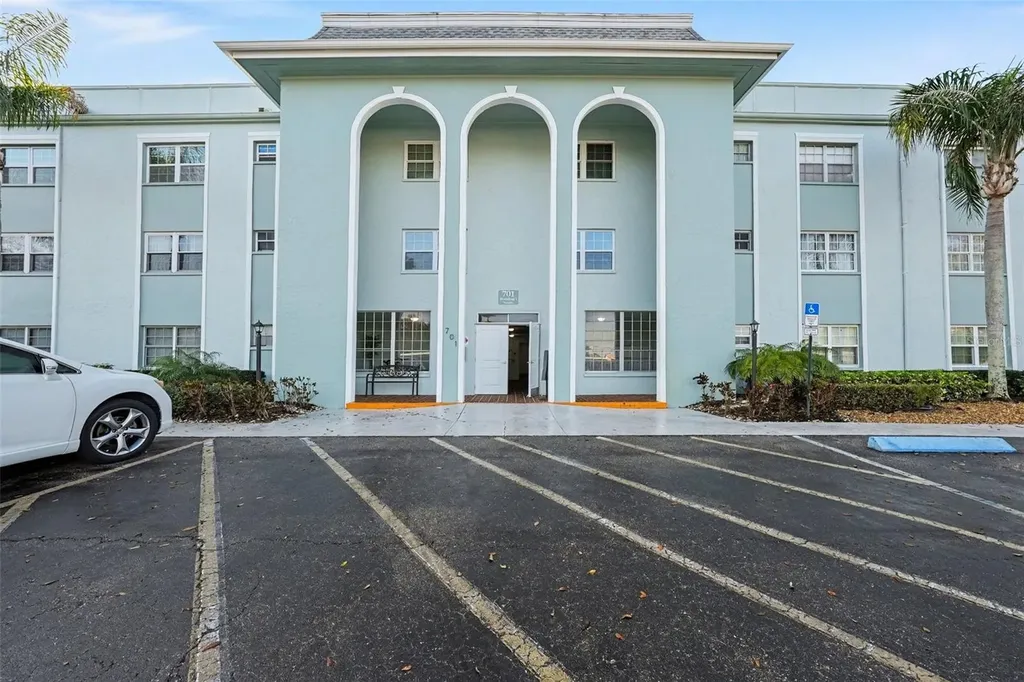 701 Poinsettia Road Belleair FL 33756