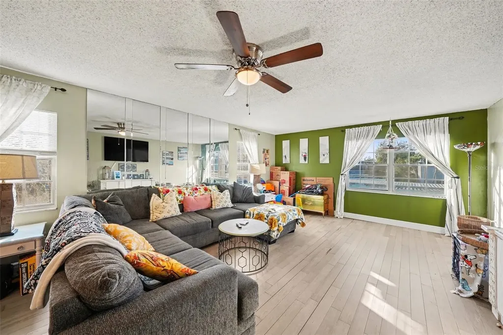 701 Poinsettia Road Belleair FL 33756