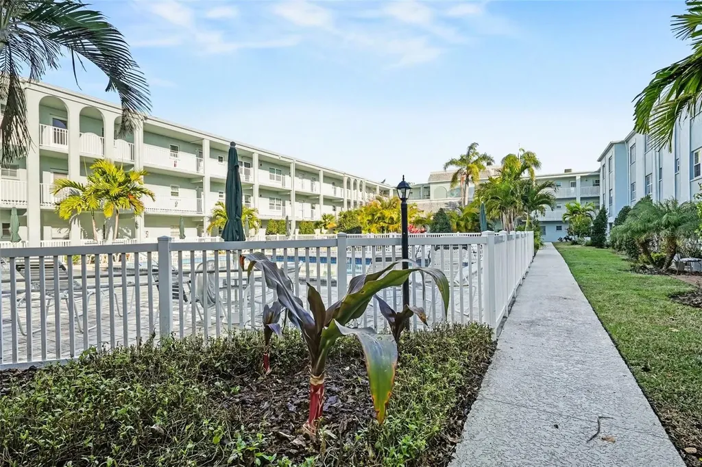 701 Poinsettia Road Belleair FL 33756