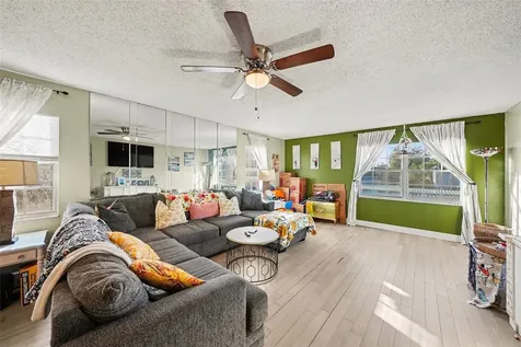 701 Poinsettia Road Belleair FL 33756