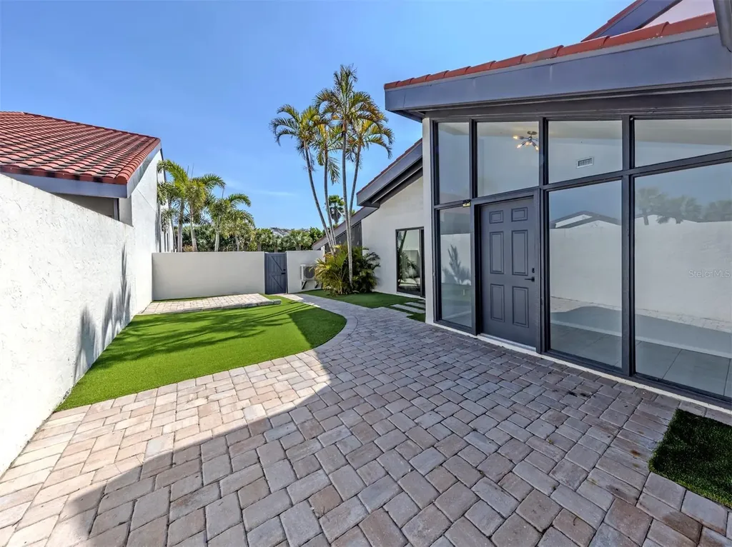 764 Sarabay Road Osprey FL 34229