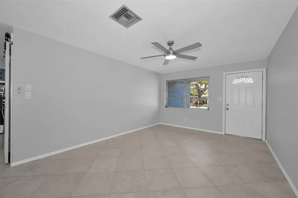 5449 63rd Way N St Petersburg FL 33709