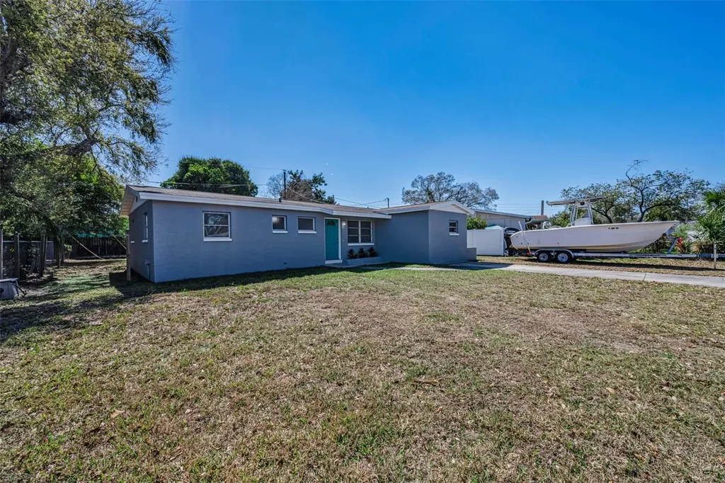 5449 63rd Way N St Petersburg FL 33709