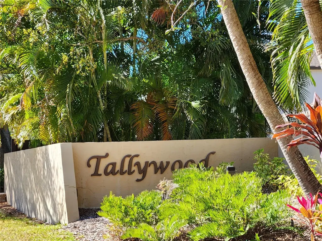 3439 Tallywood Lane Sarasota FL 34237