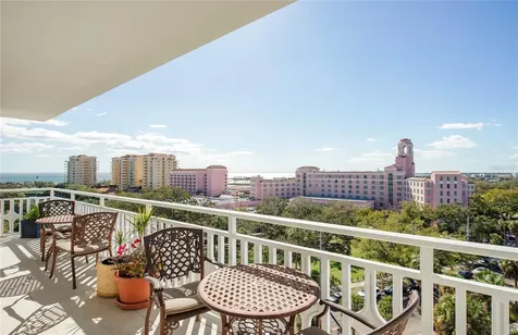 700 Beach Drive NE St Petersburg FL 33701