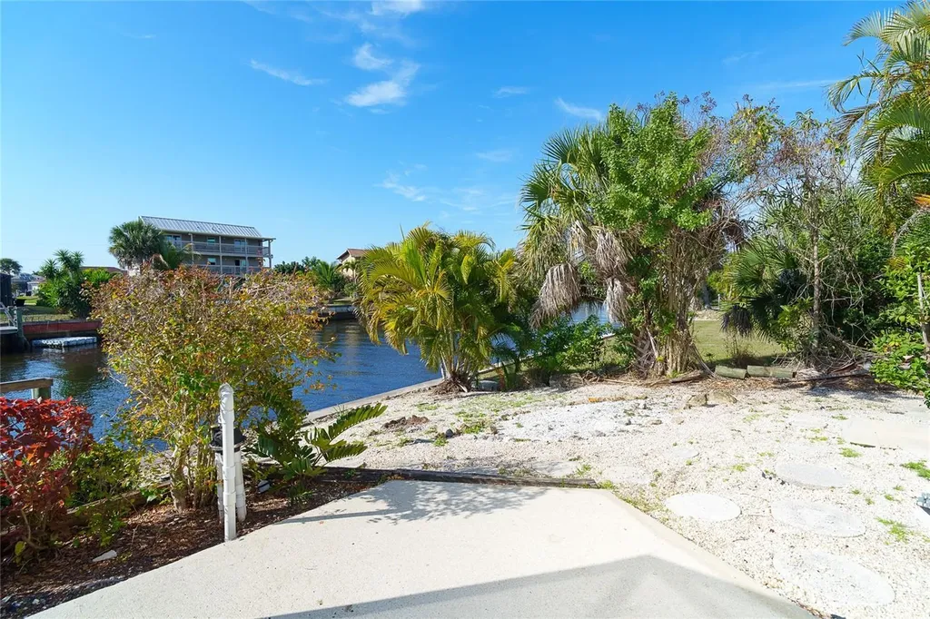 12403 Cole Avenue Port Charlotte FL 33981