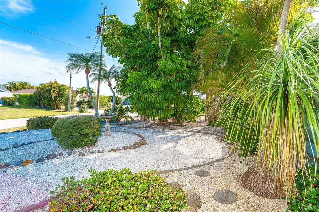 12403 Cole Avenue Port Charlotte FL 33981