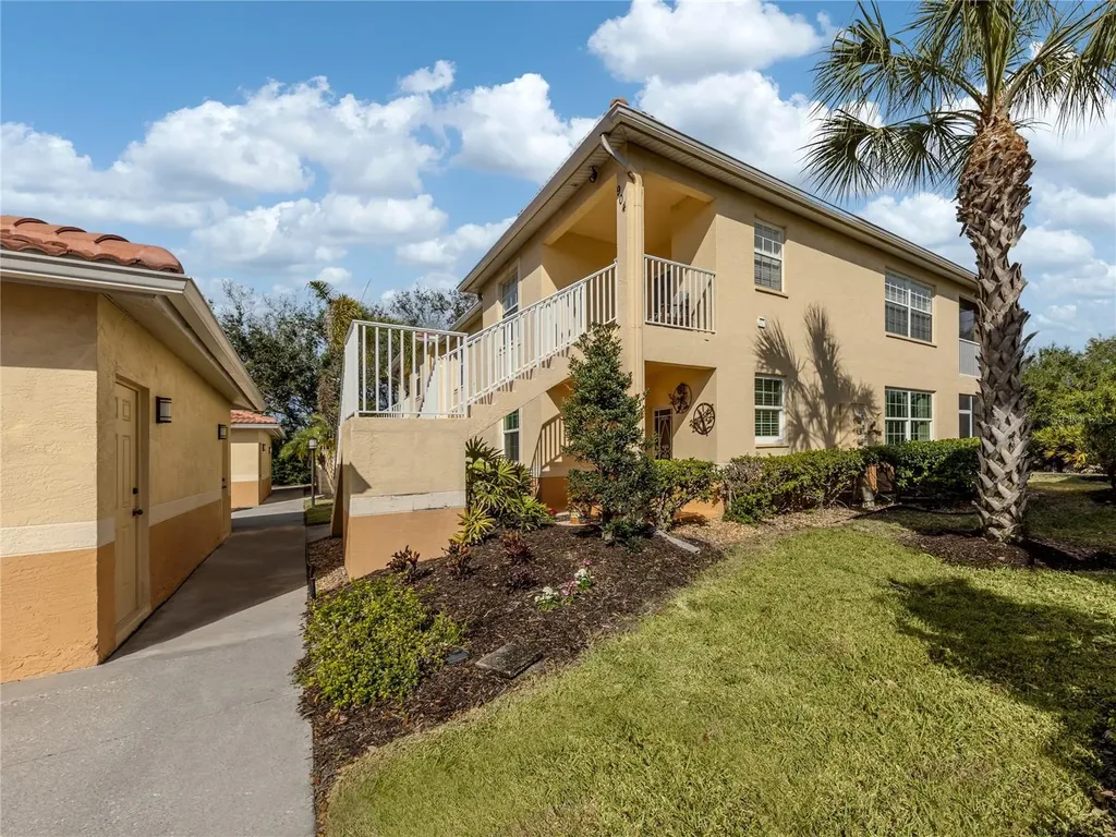 902 Casa Del Lago Way Venice FL 34292