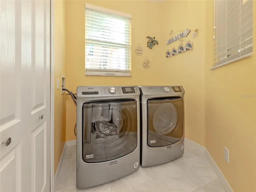 902 Casa Del Lago Way Venice FL 34292
