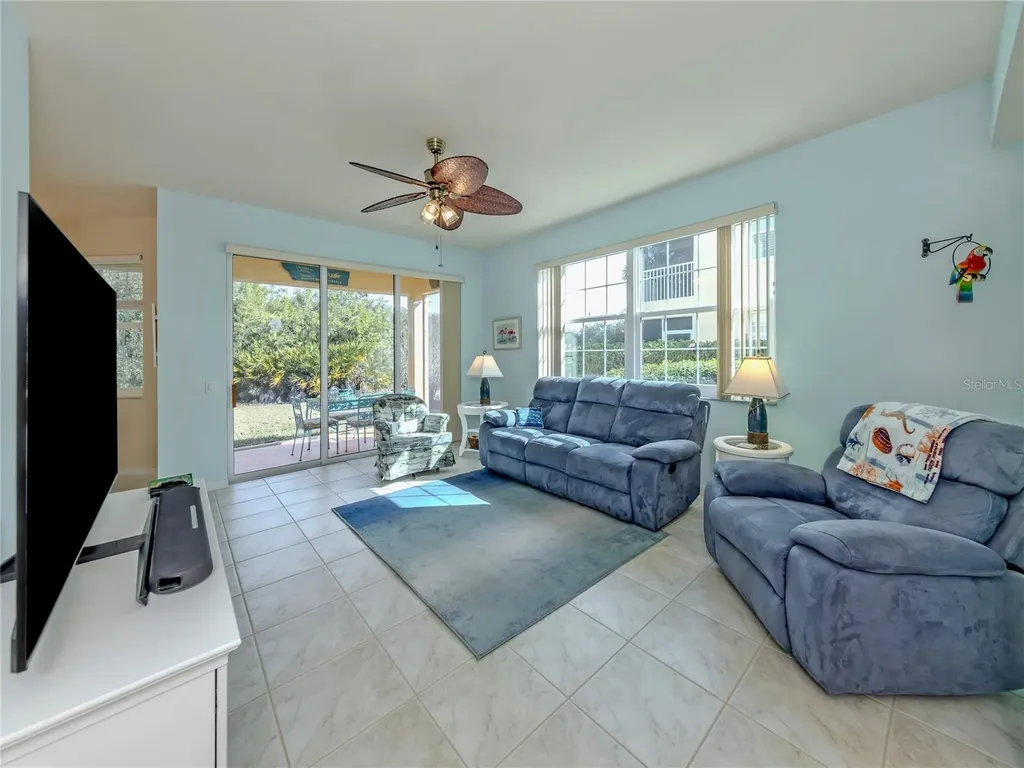 902 Casa Del Lago Way Venice FL 34292